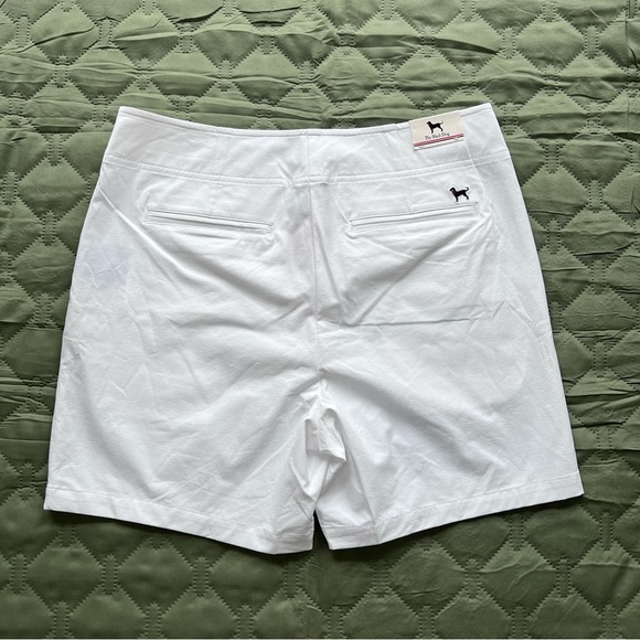 ***NWT***The Black Dog Ladies Fairway Shorts color White - Picture 2 of 7
